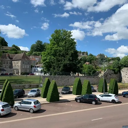 Les Remparts De Joussaume Latour 아파트 샤토티에리