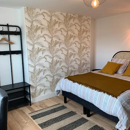 Les Remparts De Joussaume Latour Apartament Château-Thierry