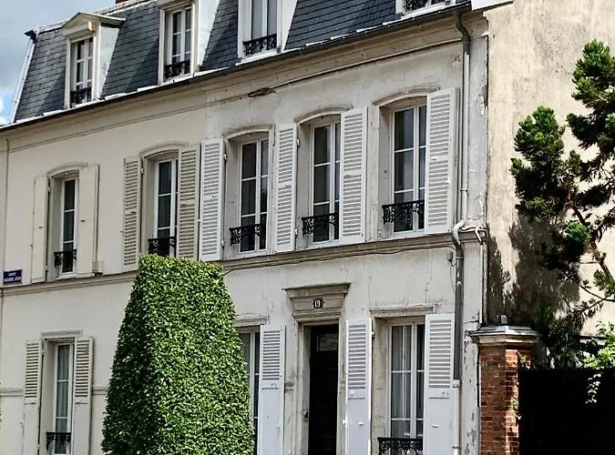 Les Remparts De Joussaume Latour * Château-Thierry